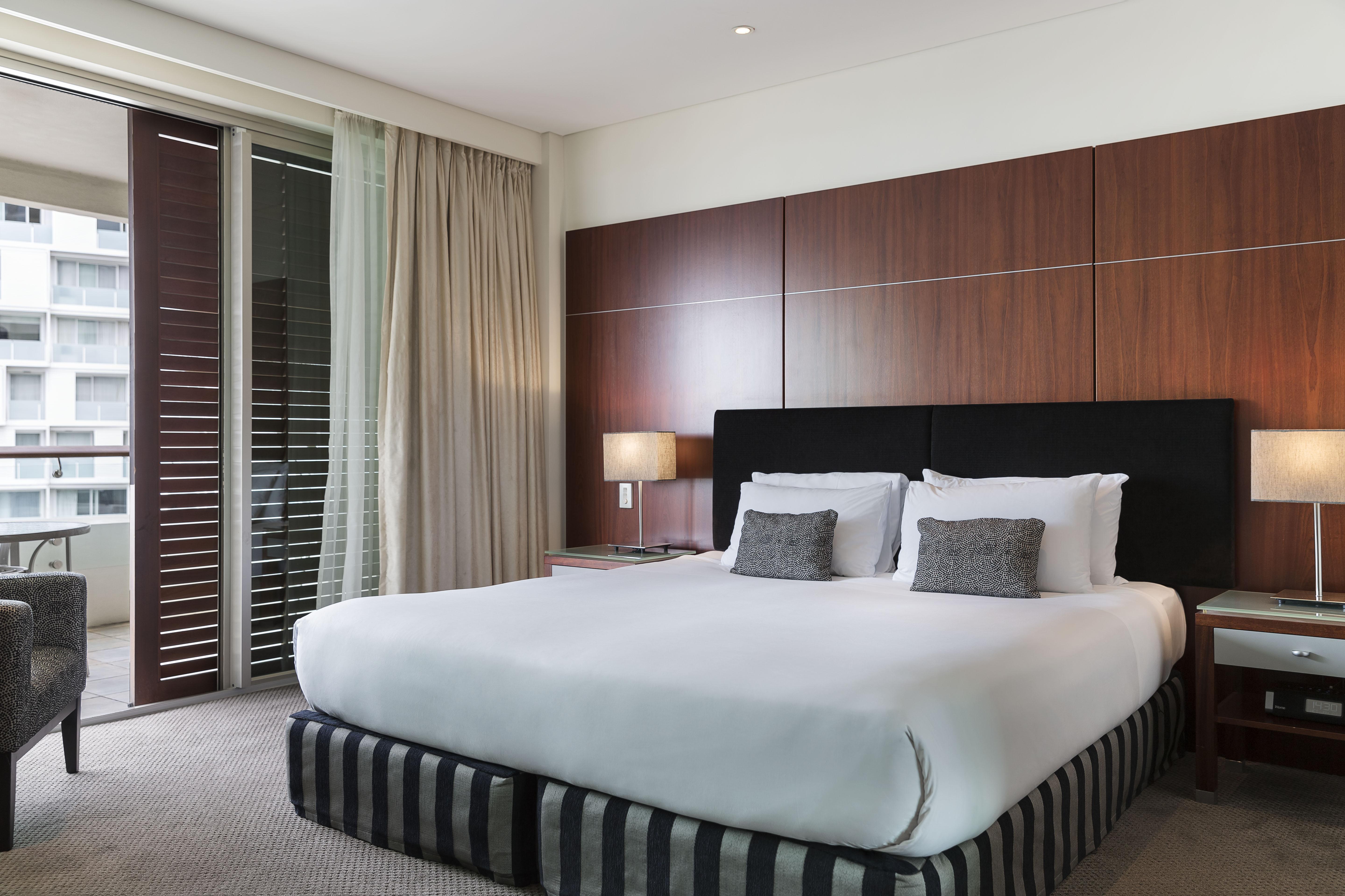 Pullman Auckland Hotel & Apartments Zewnętrze zdjęcie A bedroom at the hotel