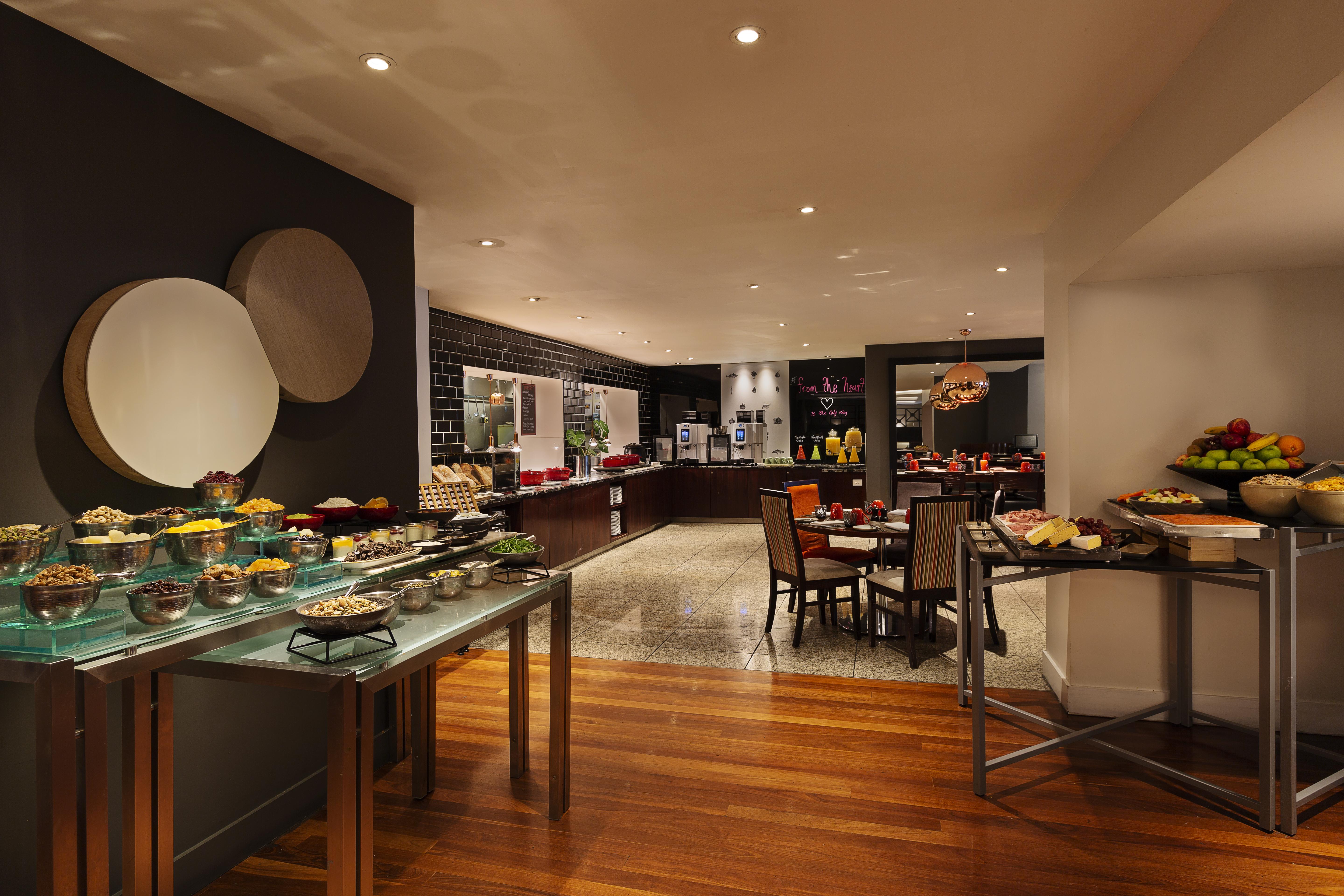 Pullman Auckland Hotel & Apartments Zewnętrze zdjęcie The Club Lounge at the Kuala Lumpur International Airport